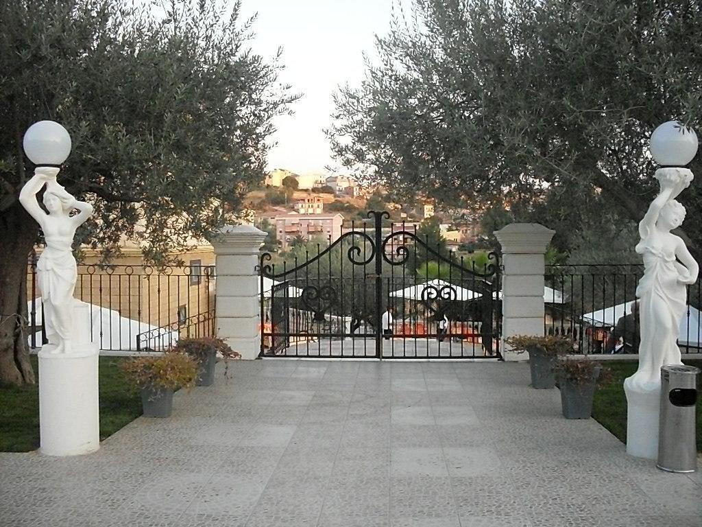 Parco Degli Ulivi Hotell Mirabella Imbaccari Exteriör bild